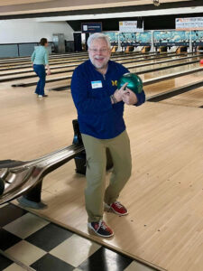 Dave Lossing hamming it up at River Bowl